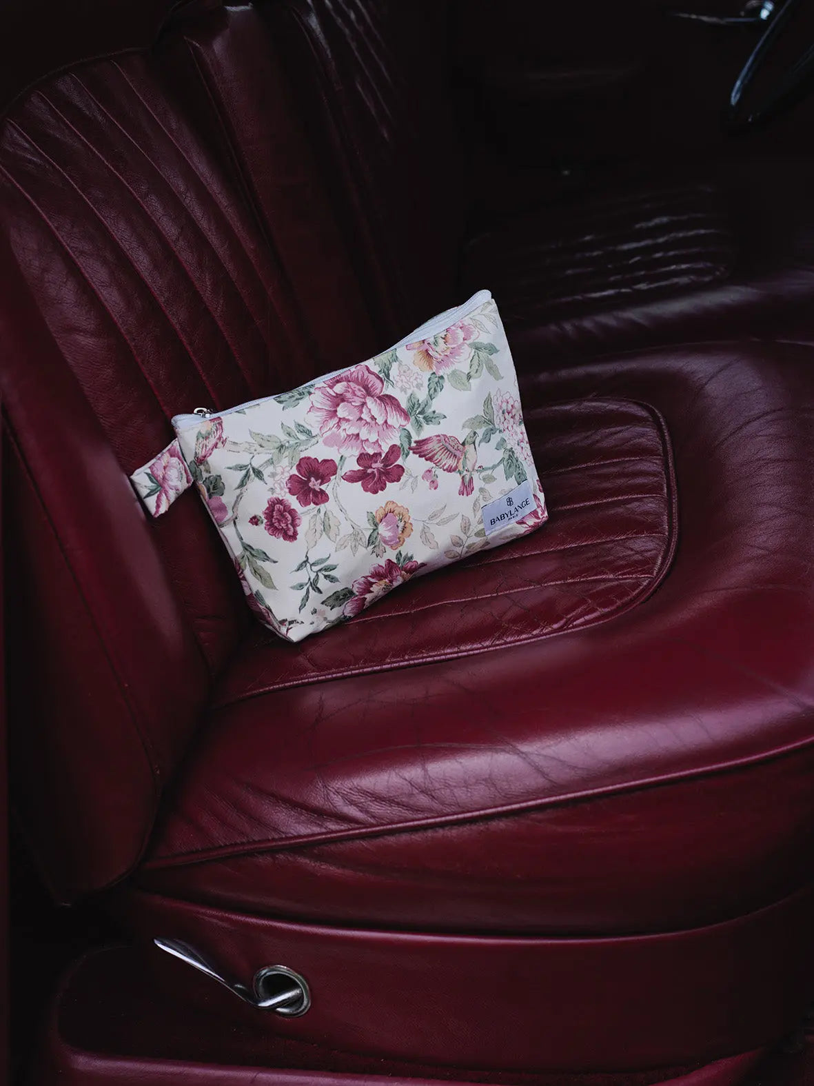 Large gray Toile de Jouy pencil case