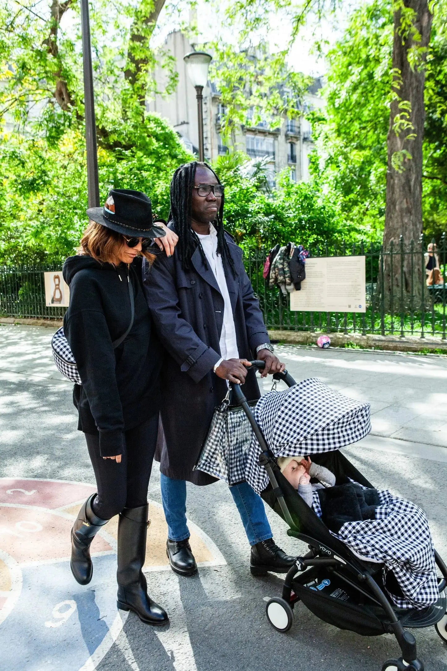 J1 : -20% couverture minnie Black et banane assortie offerte !